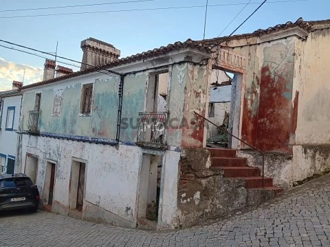 Casa Antiga T0 na Ribeira de Nisa e Carreiras, Portalegre
