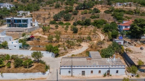 Terreno Urbano em Santa Bárbara de Nexe, Faro