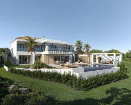 Villa T5 em Estrada do Canal, Santa Bárbara de Nexe, Faro