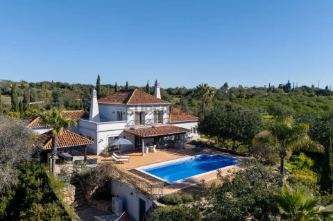 Villa T4 em Caminho de Benatrite, Santa Bárbara de Nexe, Faro