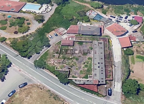 Prédio em Gondomar (São Cosme), Valbom e Jovim, Gondomar