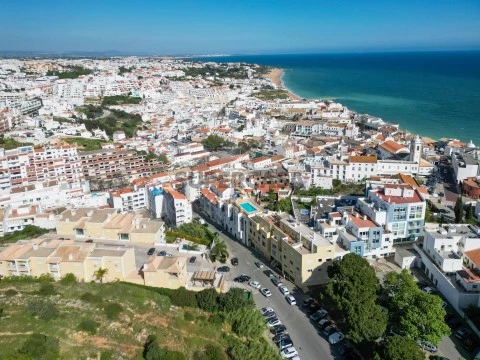 建筑 在 Albufeira e Olhos de Água, Albufeira