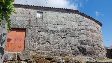 Moradia T0 em Chorense e Monte, Terras de Bouro