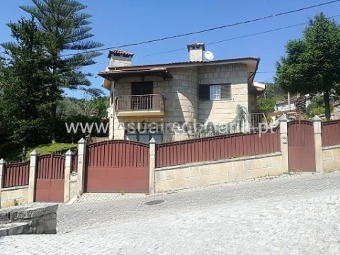 Moradia T5 em Ferreiros, Prozelo e Besteiros, Amares