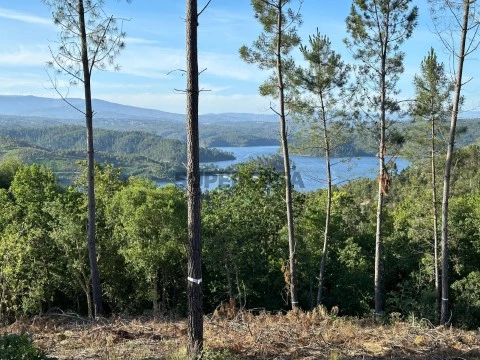 vista do terreno