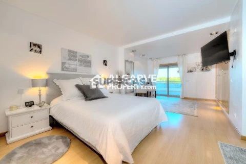 Apartamento T3 Triplex em Albufeira e Olhos de Água, Albufeira