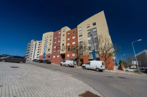 Apartamento T3 em Caparica e Trafaria, Almada