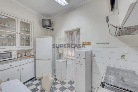 Moradia T10 em Campanhã, Porto