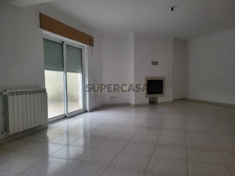 Apartamento T3 na Azambuja, Azambuja