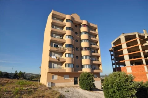 Apartamento T3 em Alenquer (Santo Estêvão e Triana), Alenquer