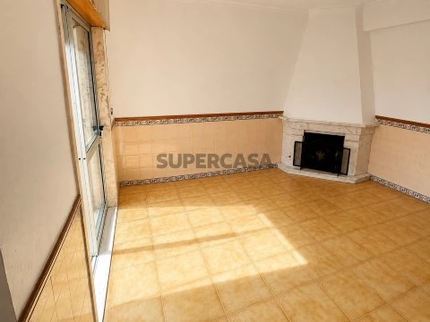 Apartment 2 Zimmer auf Rio de Mouro, Sintra