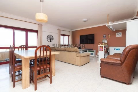 Apartamento T3 em Carregado e Cadafais, Alenquer