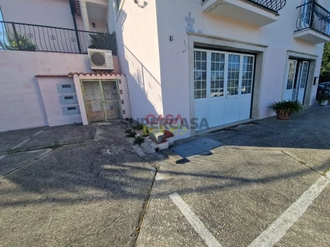 Loja em Asseiceira, Tomar