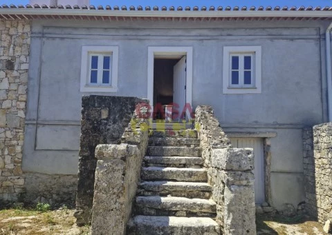 Moradia T2 em Nossa Senhora Misericórdias, Ourém