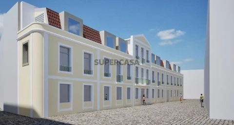 Prédio em Montijo e Afonsoeiro, Montijo