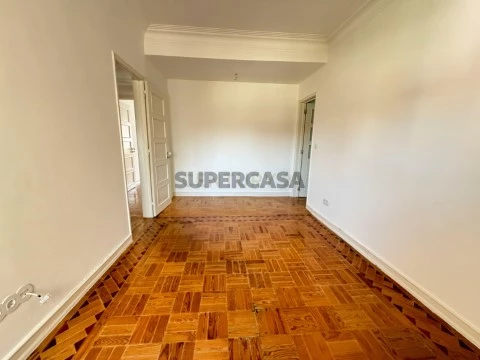 Apartamento T2 em Beato, Lisboa