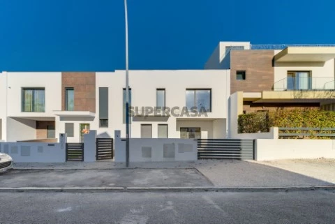 Moradia T3 em Queluz, Sintra
