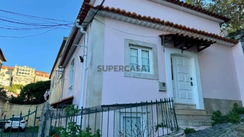 Prédio em Santa Maria Maior, Lisboa