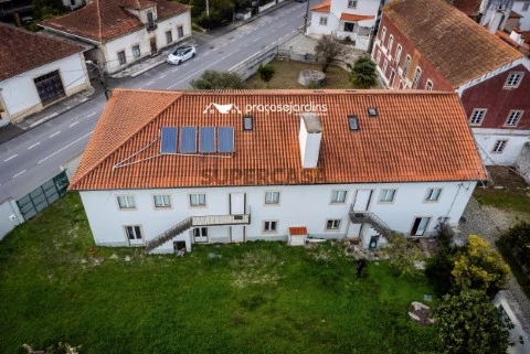 Gebäude auf Parceiros e Azoia, Leiria