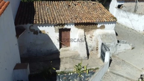 Antigo Palheiro para Reconstrução na Bordeira