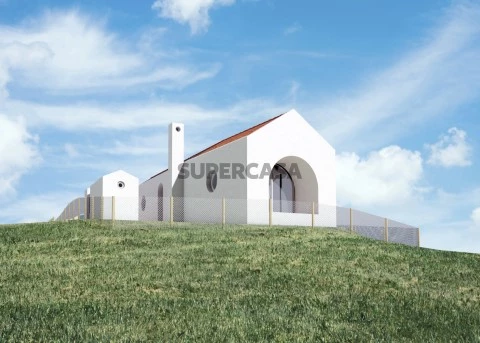 Terreno com Ruína e Projeto de Arquitetura na Raposeira