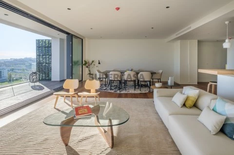 Luxurious 4-Bedroom Apartment - Panoramic River View - LISBON PORTUGAL