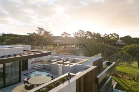 Luxury penthouse with 4 suites in Quinta do Lago