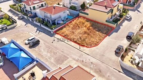 Terreno C/ Projecto Aprovado em Aldeia de Irmãos - Azeitão