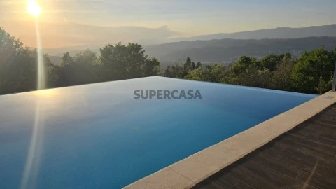 Casa de Turismo-Paço da Torre-Piscina-Salão de jogos-Campo de Ténis-Capela-Home-Tailors-Business-