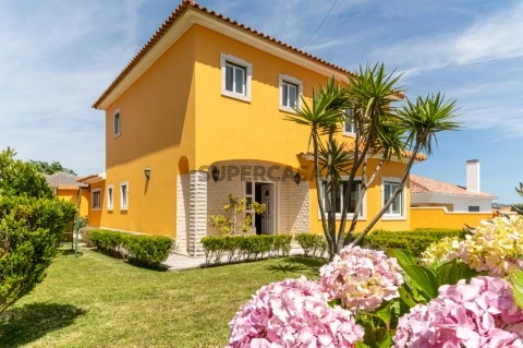 Moradia T3-Carvoeira-Piscina-Jardim -Ericeira-Home-Tailors-Business