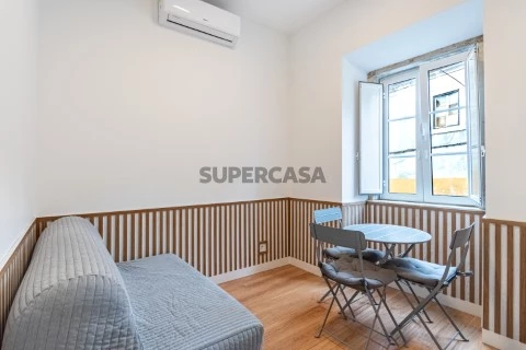 Apartamento T1 na Rua do Jardim Botânico, Ajuda, Lisboa