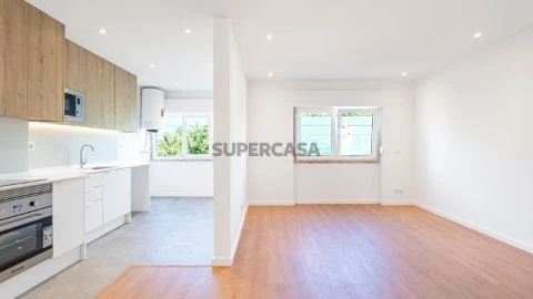 Apartment 2 Zimmer auf Avenida Infante Dom Henrique, Rio de Mouro, Sintra