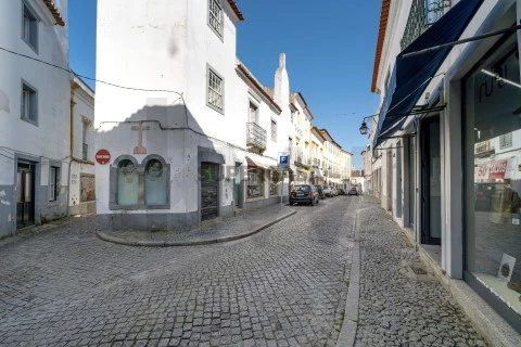 Gebouw Op Évora (São Mamede, Sé, São Pedro e Santo Antão), Évora