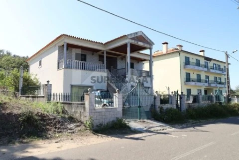 Moradia T7 em Côja e Barril de Alva, Arganil