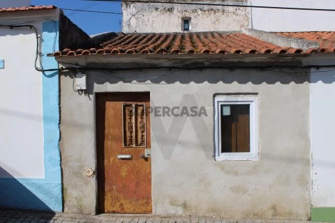 Moradia T2 em Benavila e Valongo, Avis