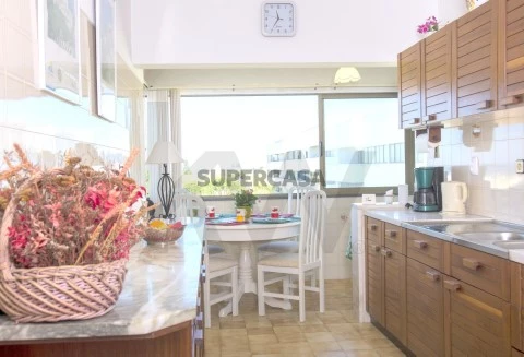 Apartamento T2 em Colares, Sintra