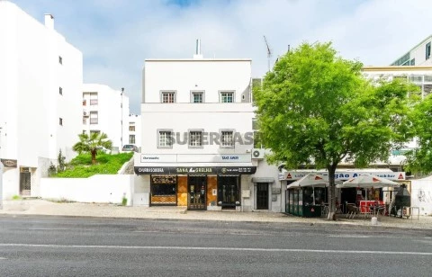 Gebouw Op Almada, Cova da Piedade, Pragal e Cacilhas, Almada