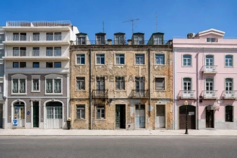 Prédio em Alcântara, Lisboa