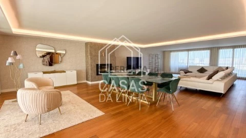 Apartamento T5 em Moscavide e Portela, Loures