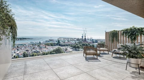 F8_T2
