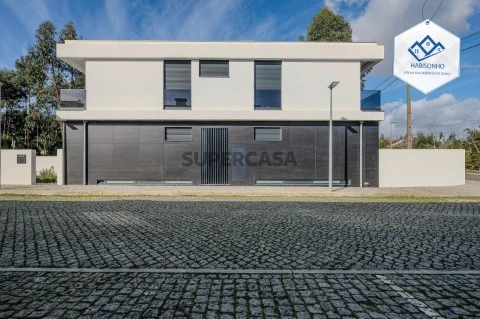 Moradia T4 Nova | Espinho | Guetim