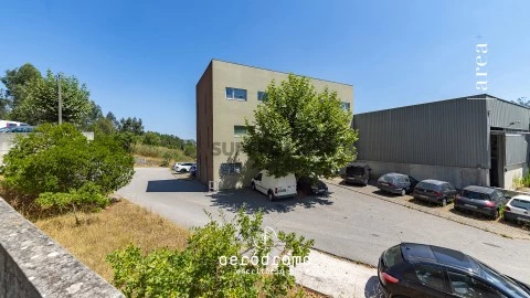 AM1232_04