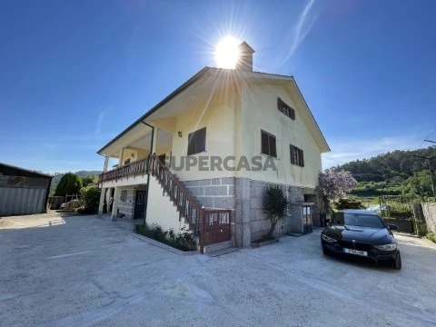 Moradia T6+1 Duplex em Prozelo, Arcos de Valdevez