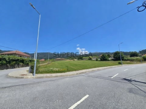 Terreno em Refóios do Lima, Ponte de Lima
