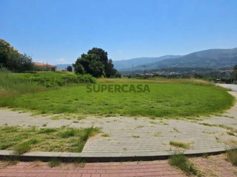 Terreno em Refóios do Lima, Ponte de Lima