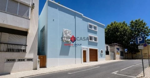 T5+1Exclusiva de Prestígio em Lisboa | Património Histórico, Luxo e Elevado Potencial de Investimento