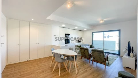 Apartamento 2 habitaciones en Faro (Sé e São Pedro), Faro