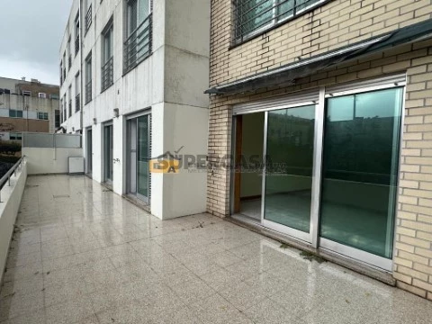 T2 Maia com terraço