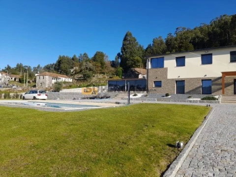 Moradia T3 em Cabeça Santa, Penafiel