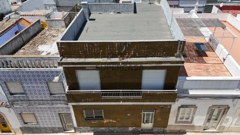 Moradia T3 para Renovação/Remodelação | Olhão